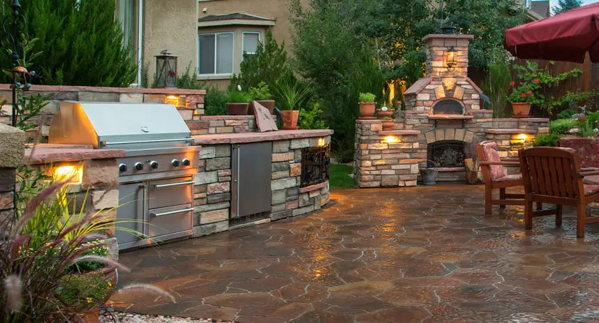 Four Trends for Outdoor Kitchen Spaces