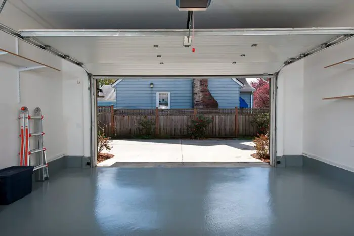 The Many Benefits of Applying Epoxy to Your Garage Floor