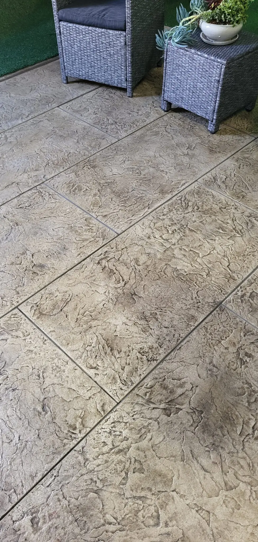 Fieldstone Paver 24"x48" Seamless Magnetic Set